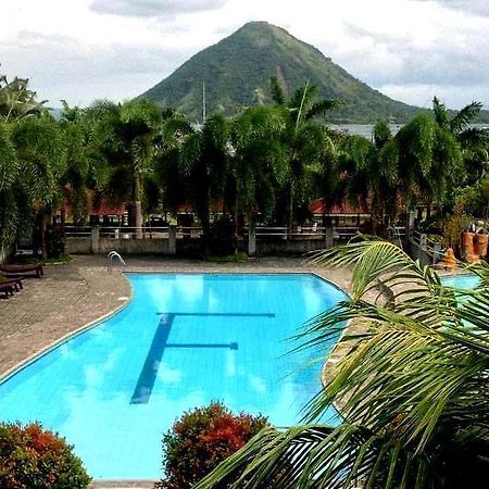 Calinisan Beach Resort Batangas Екстер'єр фото